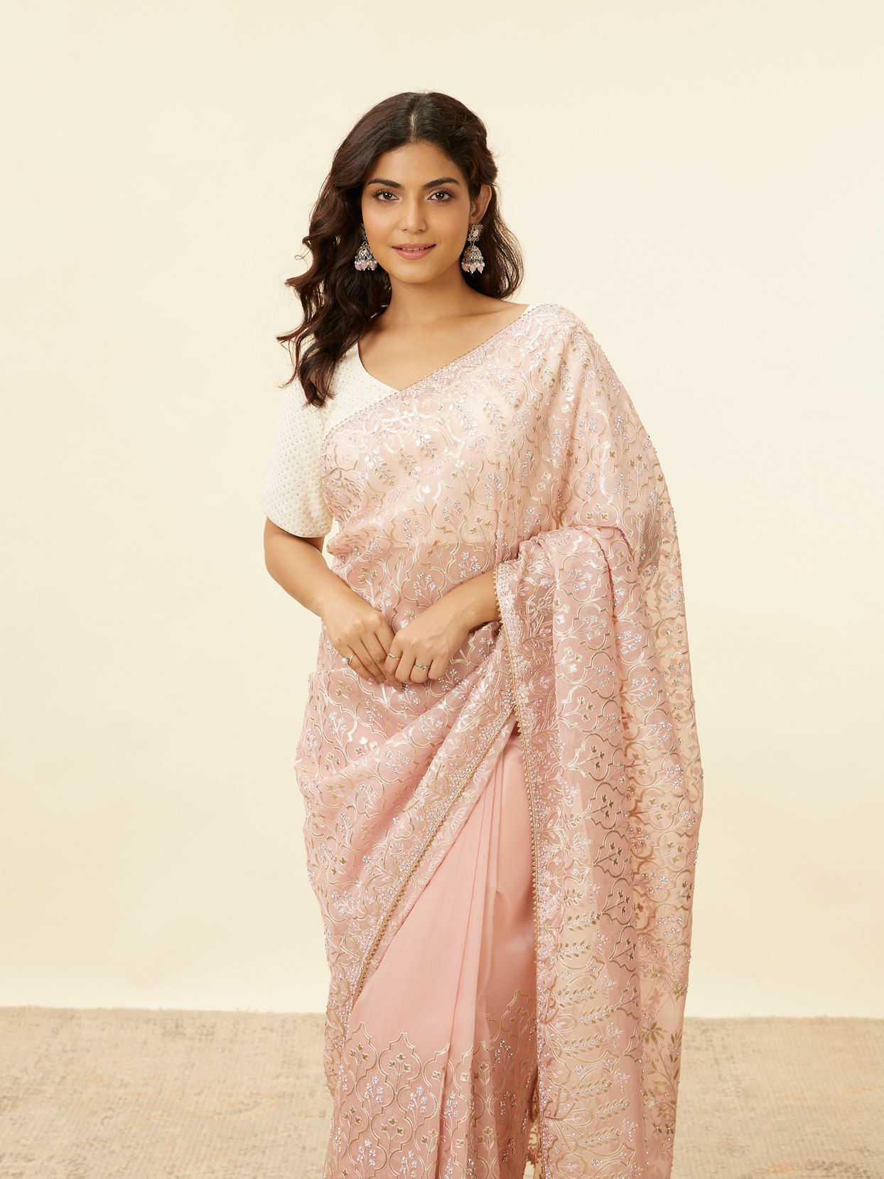 alt message - Mohey Women Baby Pink Stone Work Saree image number 1